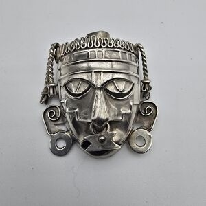 VINTAGE STERLING SILVER AZTEC MEDICINE MAN / WARRIOR PIN / BROOCH